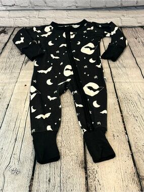 Kiki + Lulu Bat Pattern Bamboo Zippie
